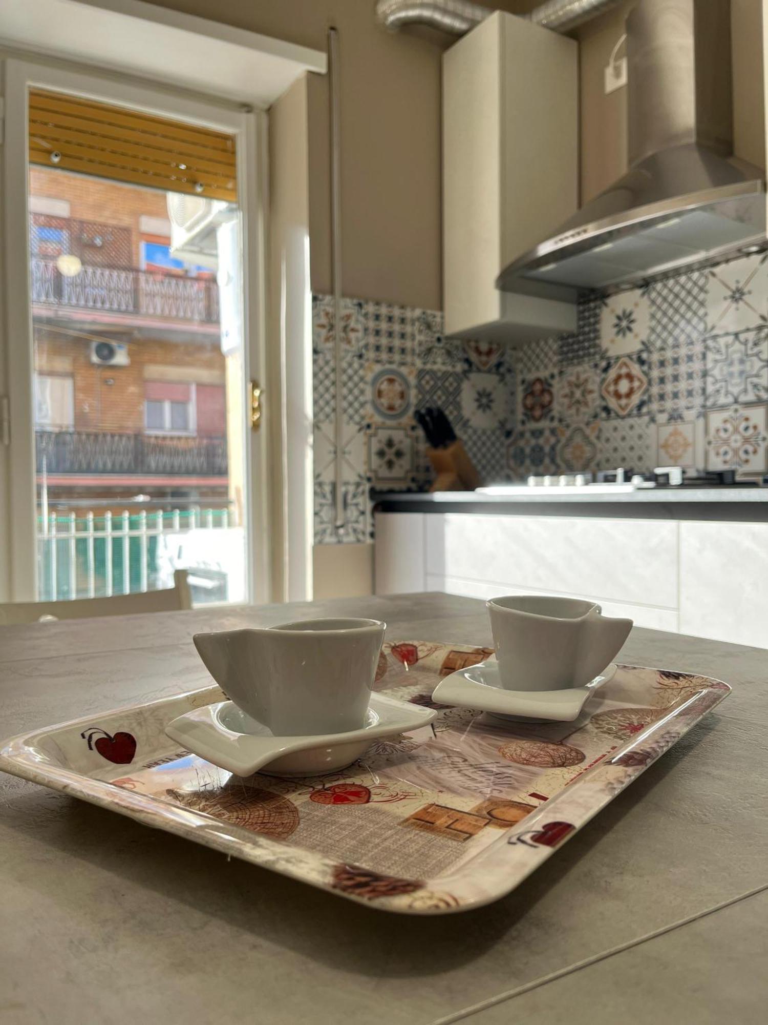 Smart Home Tiburtina Рим Екстер'єр фото